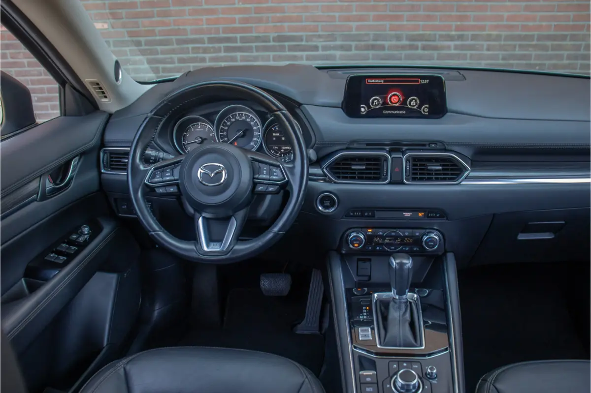 2.5 SkyActiv-G Exclusive-Line 4WD, 360 Camera, Adaptive Cruise, Trekhaak, Leder, Head-up, Memory, Stoel & Stuurverwarming.