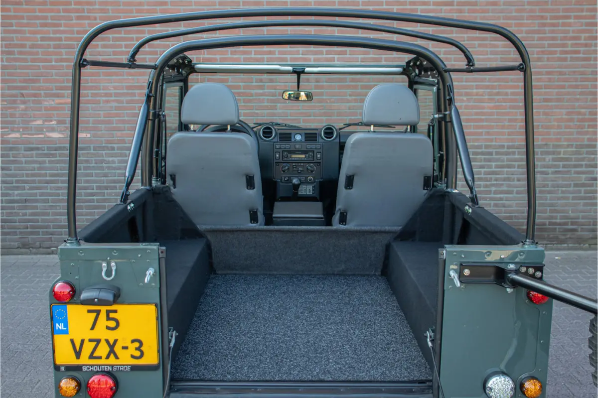 2.4 TD Soft Top E, 78.000km NAP, Origineel NL, Trekhaak, Elektrische ramen, Radio/CD, Centrale vergrendeling.