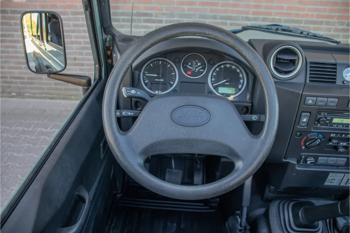 2.4 TD Soft Top E, 78.000km NAP, Origineel NL, Trekhaak, Elektrische ramen, Radio/CD, Centrale vergrendeling.