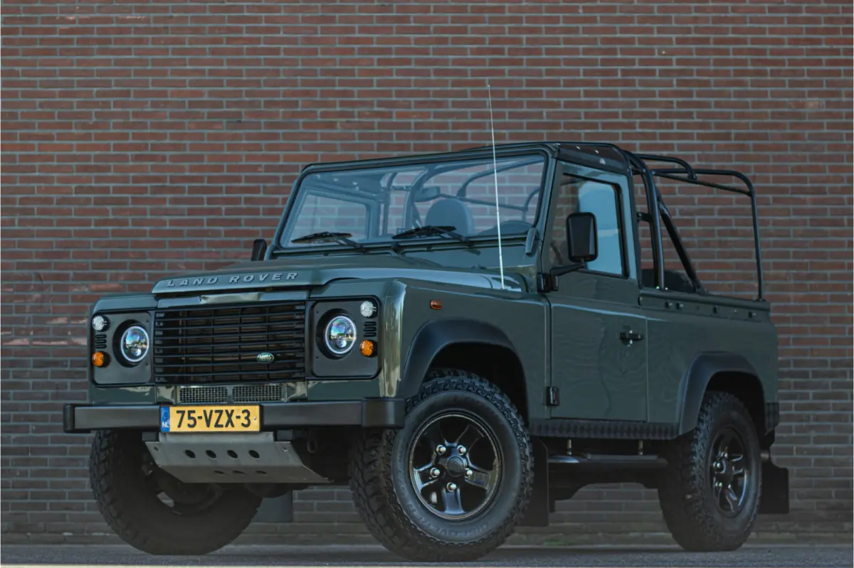 2.4 TD Soft Top E, 78.000km NAP, Origineel NL, Trekhaak, Elektrische ramen, Radio/CD, Centrale vergrendeling.
