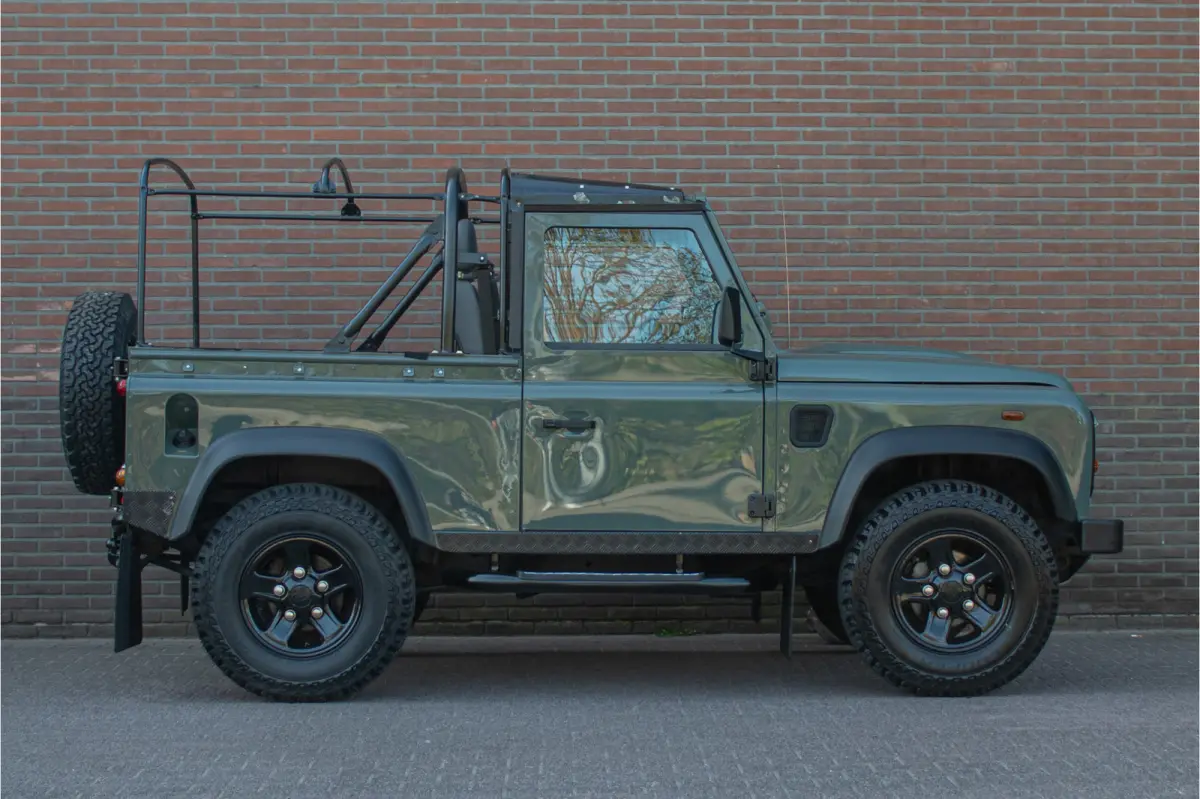 2.4 TD Soft Top E, 78.000km NAP, Origineel NL, Trekhaak, Elektrische ramen, Radio/CD, Centrale vergrendeling.