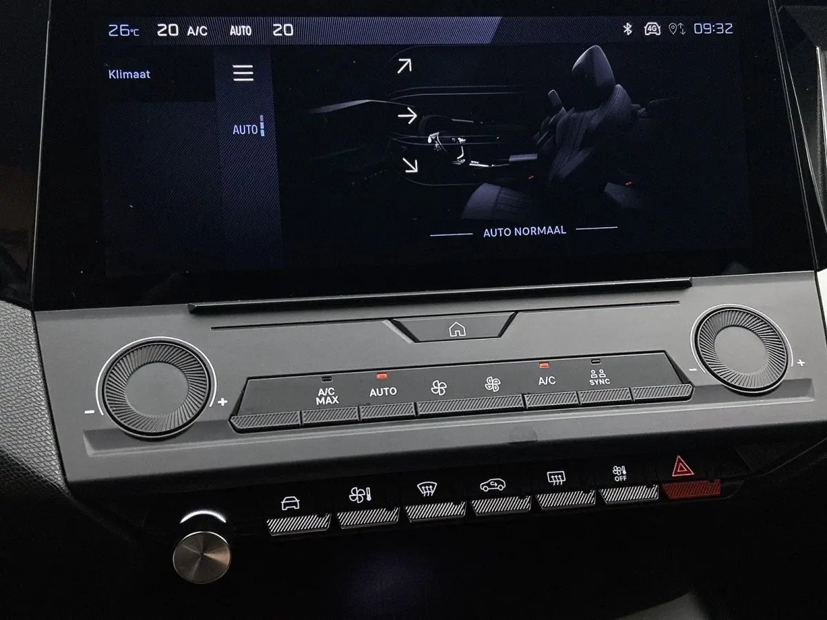 Allure Hybrid 145pk Automaat | Lage kilometerstand | Navigatie via draadloze Apple Carplay / Android auto | 360° Camera | Climate Control | Adaptieve Cruise Control | Parkeersensoren v+a | 