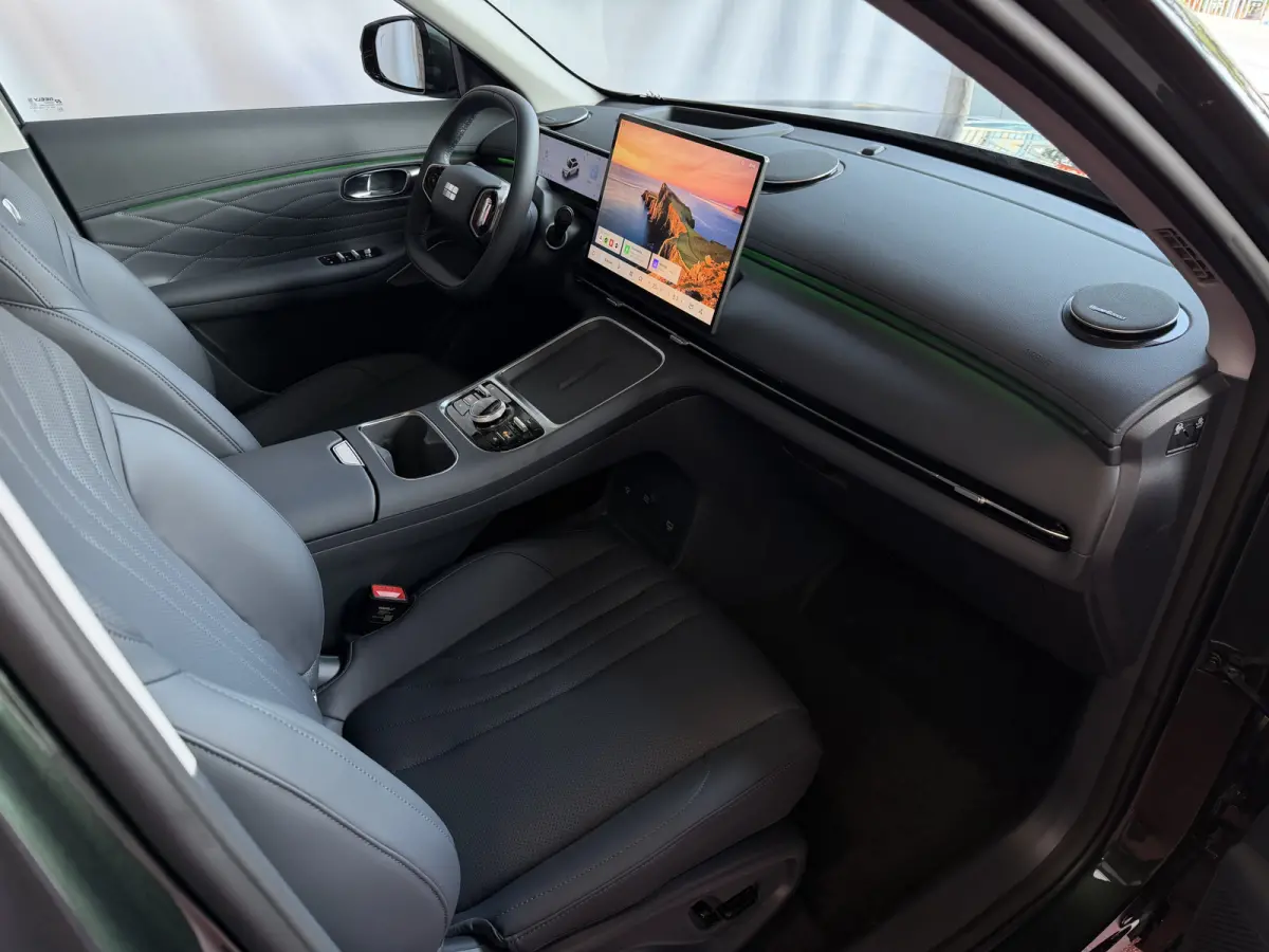 1.5 MAX+ PHEV LONG RANGE 136 KM | PANORAMADAK | MASSAGE