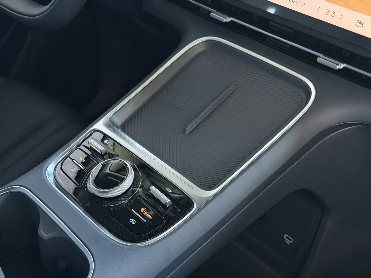 1.5 MAX+ PHEV LONG RANGE 136 KM | PANORAMADAK | MASSAGE