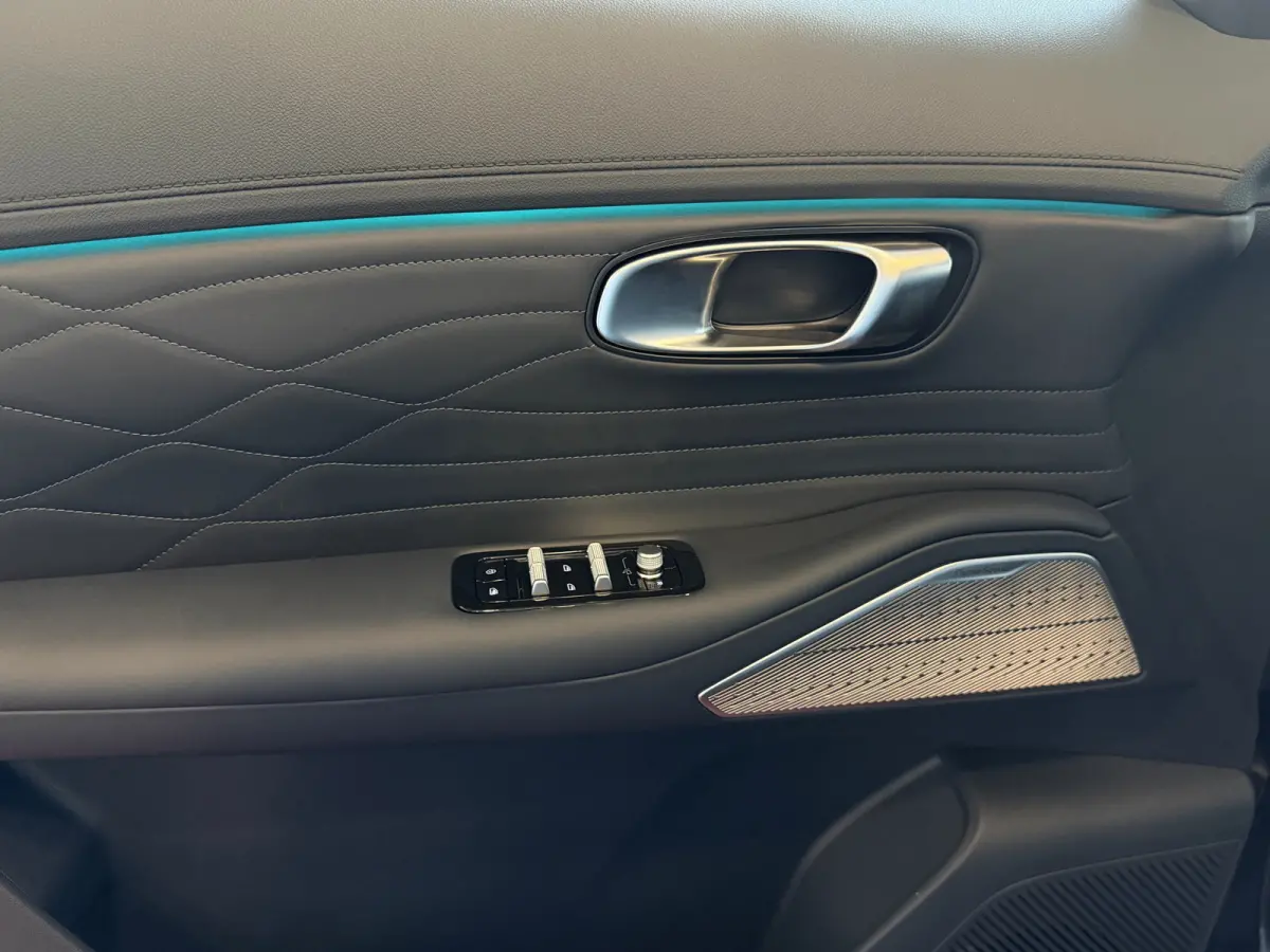 1.5 MAX+ PHEV LONG RANGE 136 KM | PANORAMADAK | MASSAGE