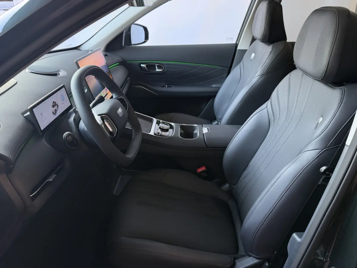 1.5 MAX+ PHEV LONG RANGE 136 KM | PANORAMADAK | MASSAGE