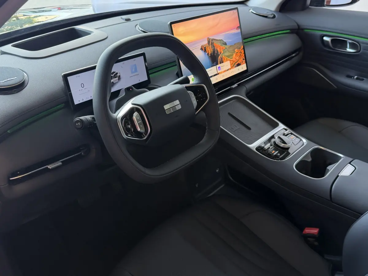 1.5 MAX+ PHEV LONG RANGE 136 KM | PANORAMADAK | MASSAGE
