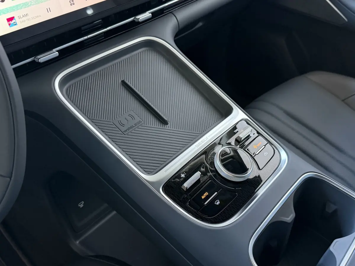 1.5 MAX+ PHEV LONG RANGE 136 KM | PANORAMADAK | MASSAGE