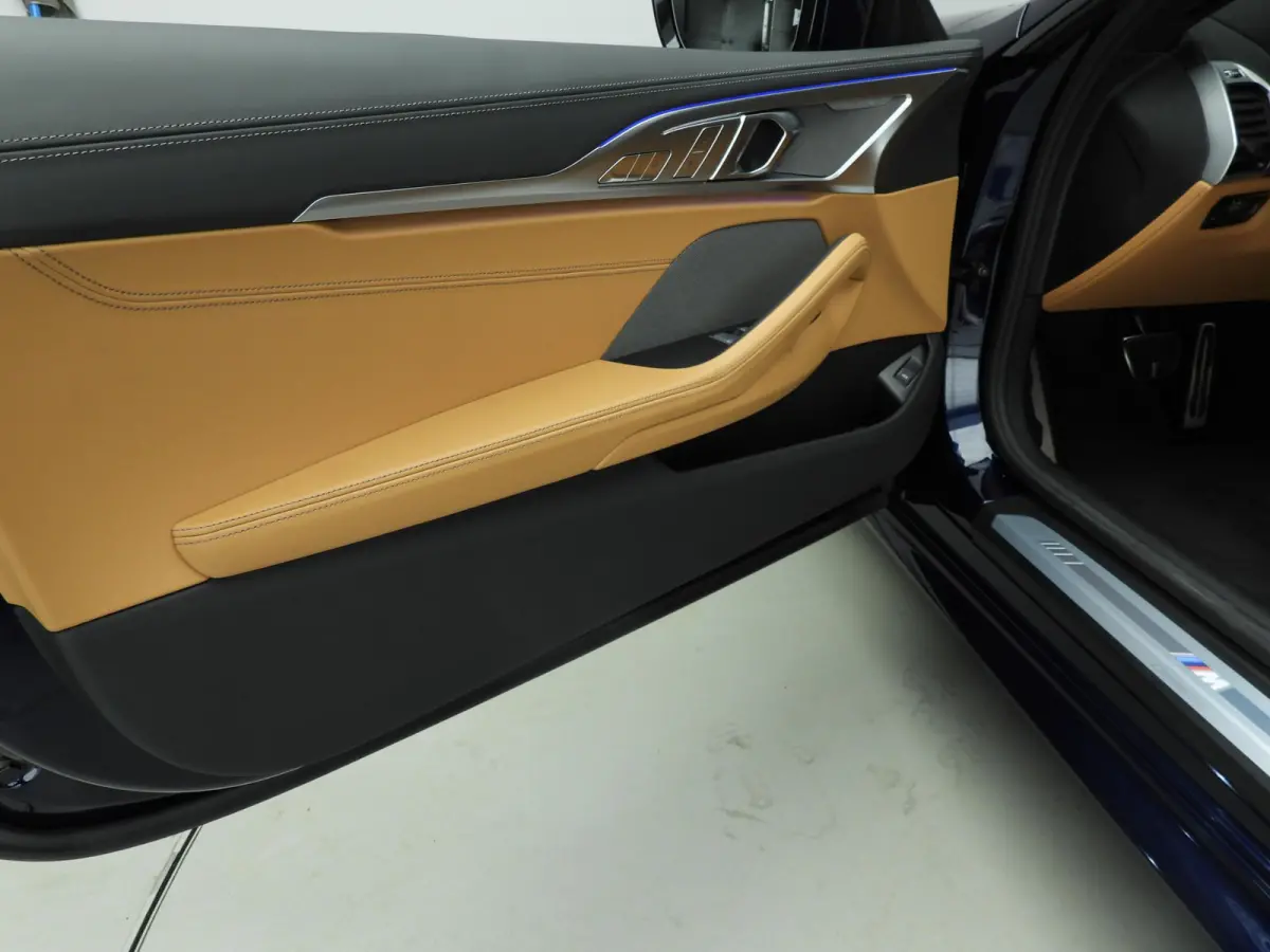 840i xDrive | M-Sportpakket | Laserlicht | Leder | HUD | Active cruise | Keyles go | M-Zetels | DAB | Hifi speakers | Alu 20 inch