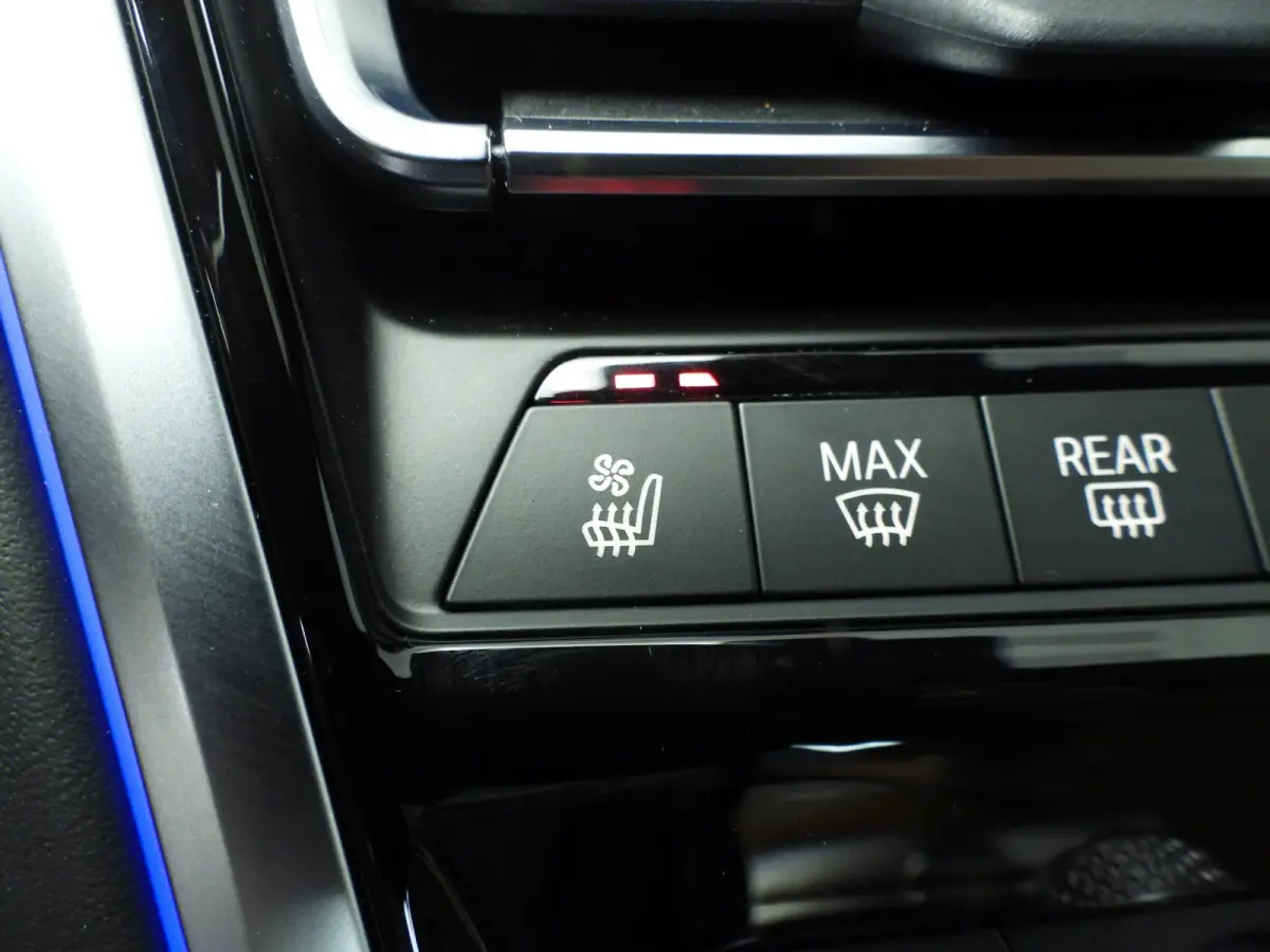 840i xDrive | M-Sportpakket | Laserlicht | Leder | HUD | Active cruise | Keyles go | M-Zetels | DAB | Hifi speakers | Alu 20 inch