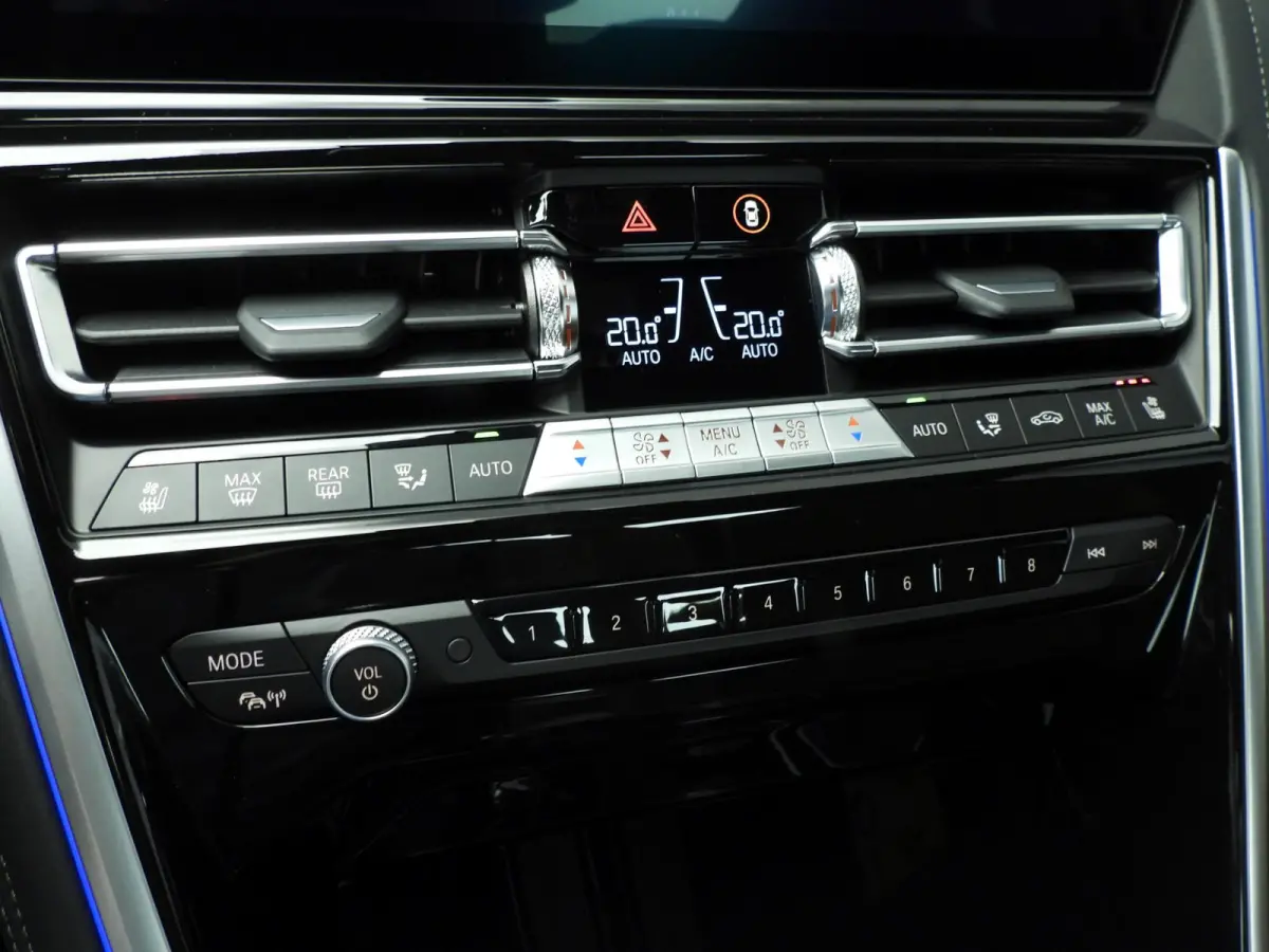 840i xDrive | M-Sportpakket | Laserlicht | Leder | HUD | Active cruise | Keyles go | M-Zetels | DAB | Hifi speakers | Alu 20 inch