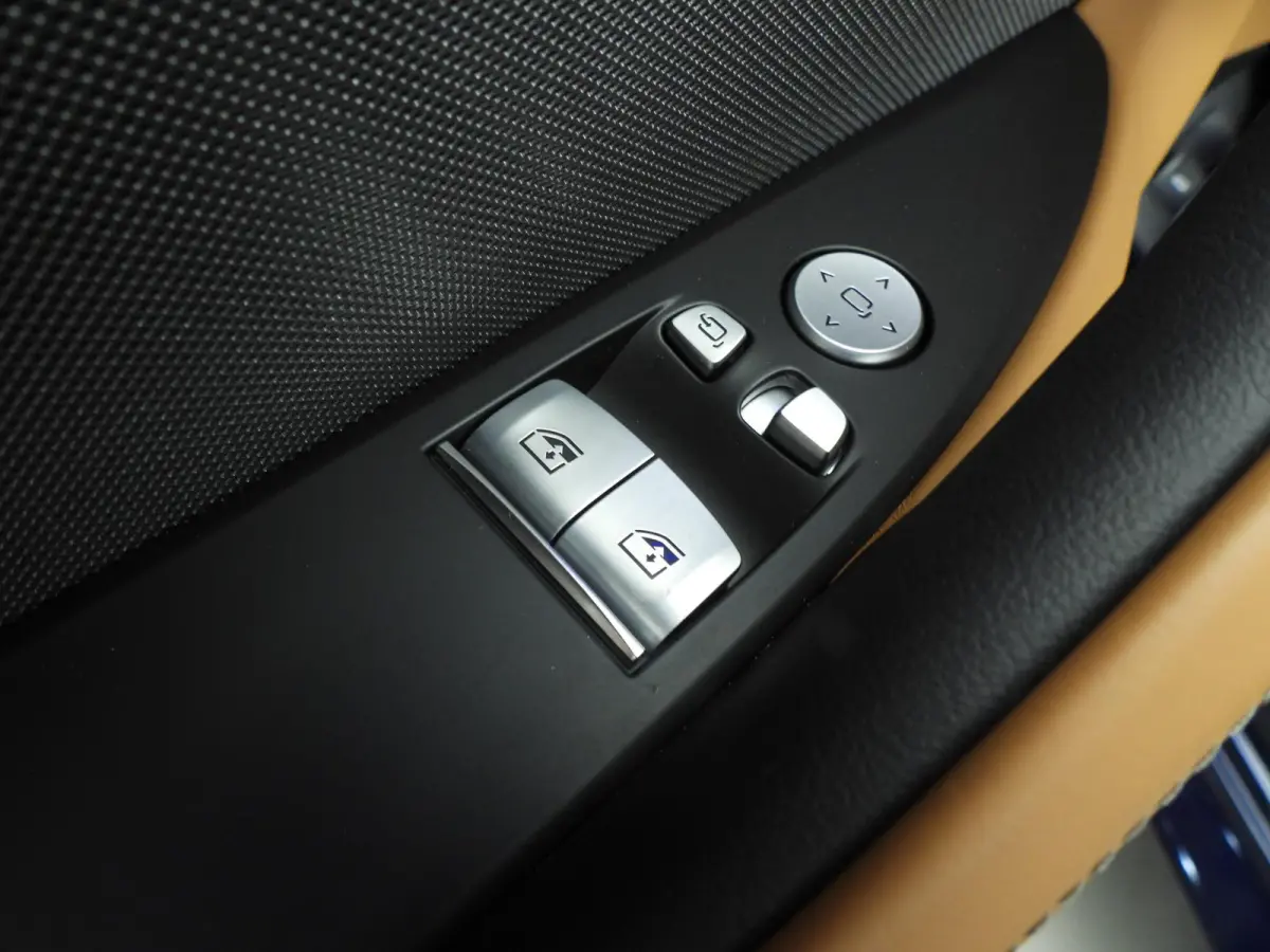 840i xDrive | M-Sportpakket | Laserlicht | Leder | HUD | Active cruise | Keyles go | M-Zetels | DAB | Hifi speakers | Alu 20 inch
