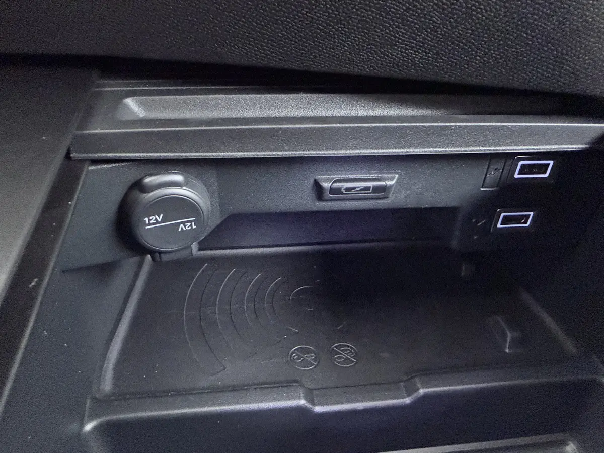 GS - Plug-In Hybrid | 3,7 kW boordlader | 7,4 kW boordlader | Achteruitrijcamera 180°