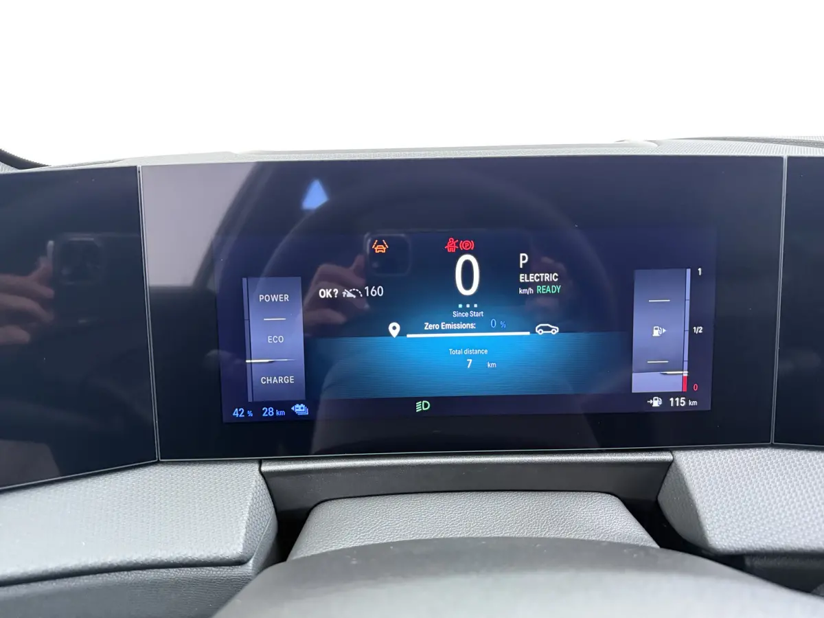GS - Plug-In Hybrid | 3,7 kW boordlader | 7,4 kW boordlader | Achteruitrijcamera 180°