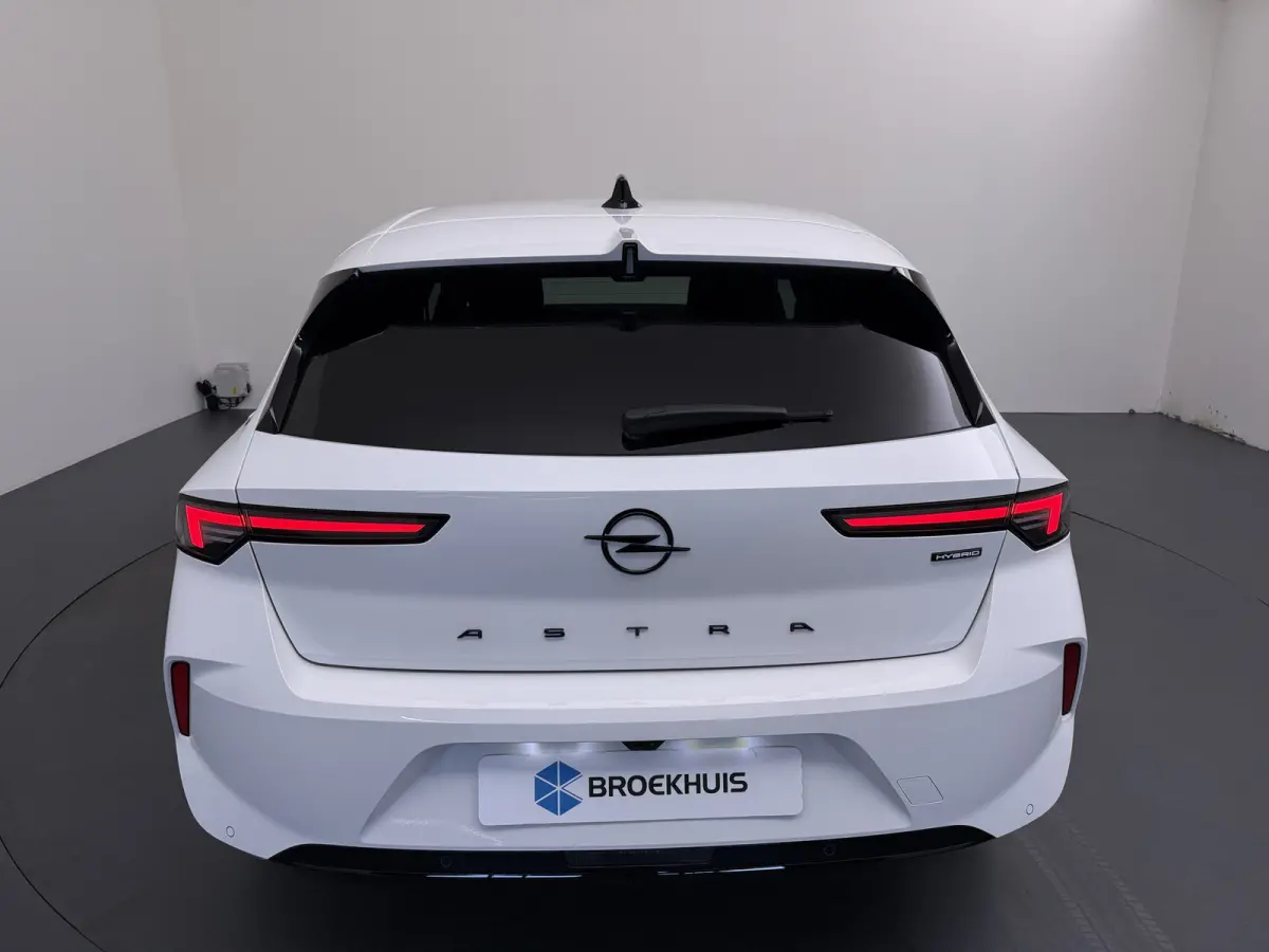 GS - Plug-In Hybrid | 3,7 kW boordlader | 7,4 kW boordlader | Achteruitrijcamera 180°