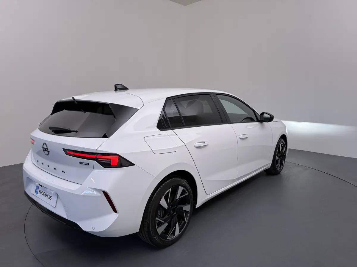 GS - Plug-In Hybrid | 3,7 kW boordlader | 7,4 kW boordlader | Achteruitrijcamera 180°