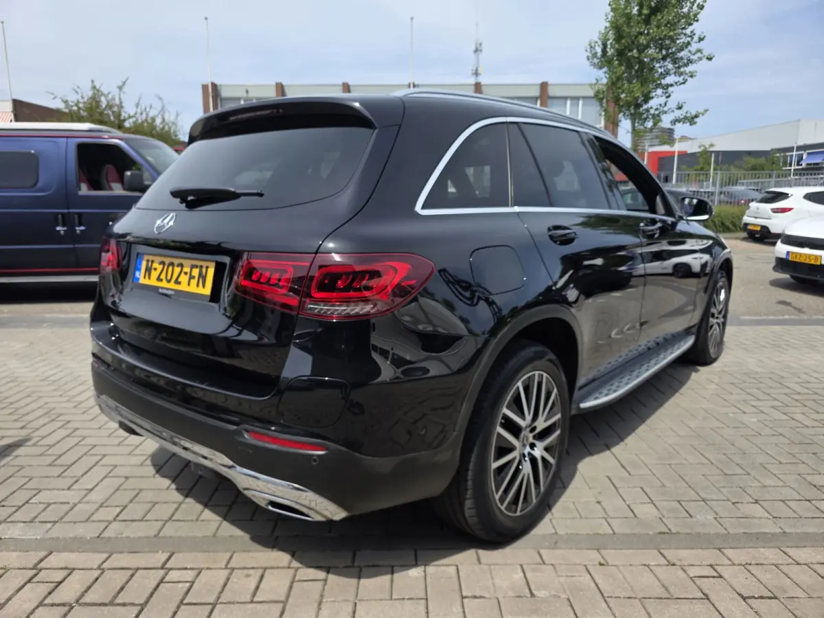 4MATIC Premium Plus