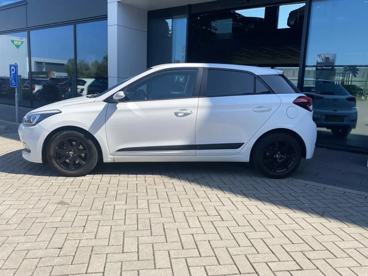 1.0 T-GDI Go! | CAMERA | LANE ASSIST | AIRCO | PARKEERSENSOREN | CRUISE CONTROL | LMV |