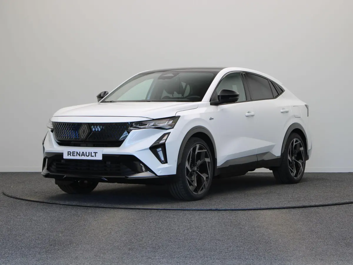 E-Tech 4x4 plug-in hybrid 300pk atelier Alpine | Vijf jaar garantie | Panoramisch dak | Harman Kardon | HUD | Elek. verwarmbaar voorruit |