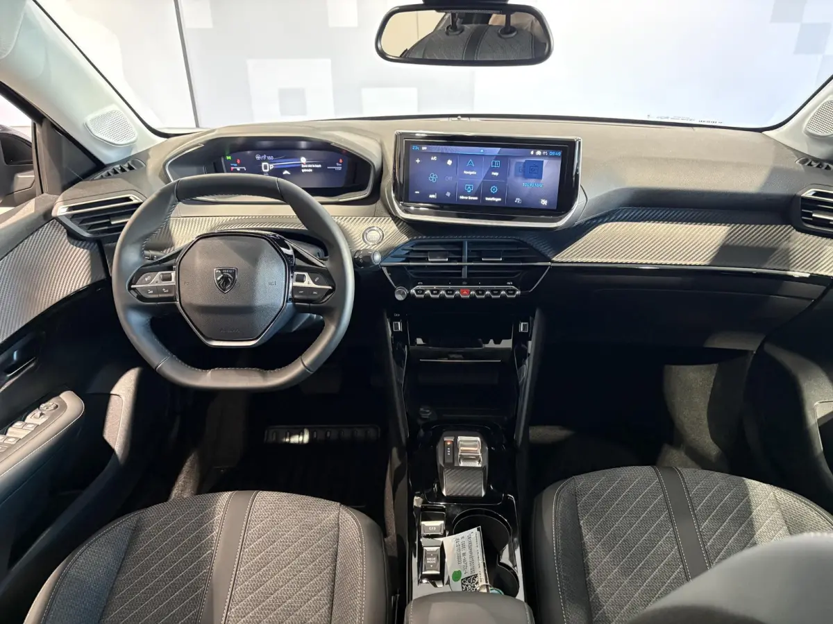 1.2 Hybrid 110 e-DCS6 Allure | Navigatie | Camera
