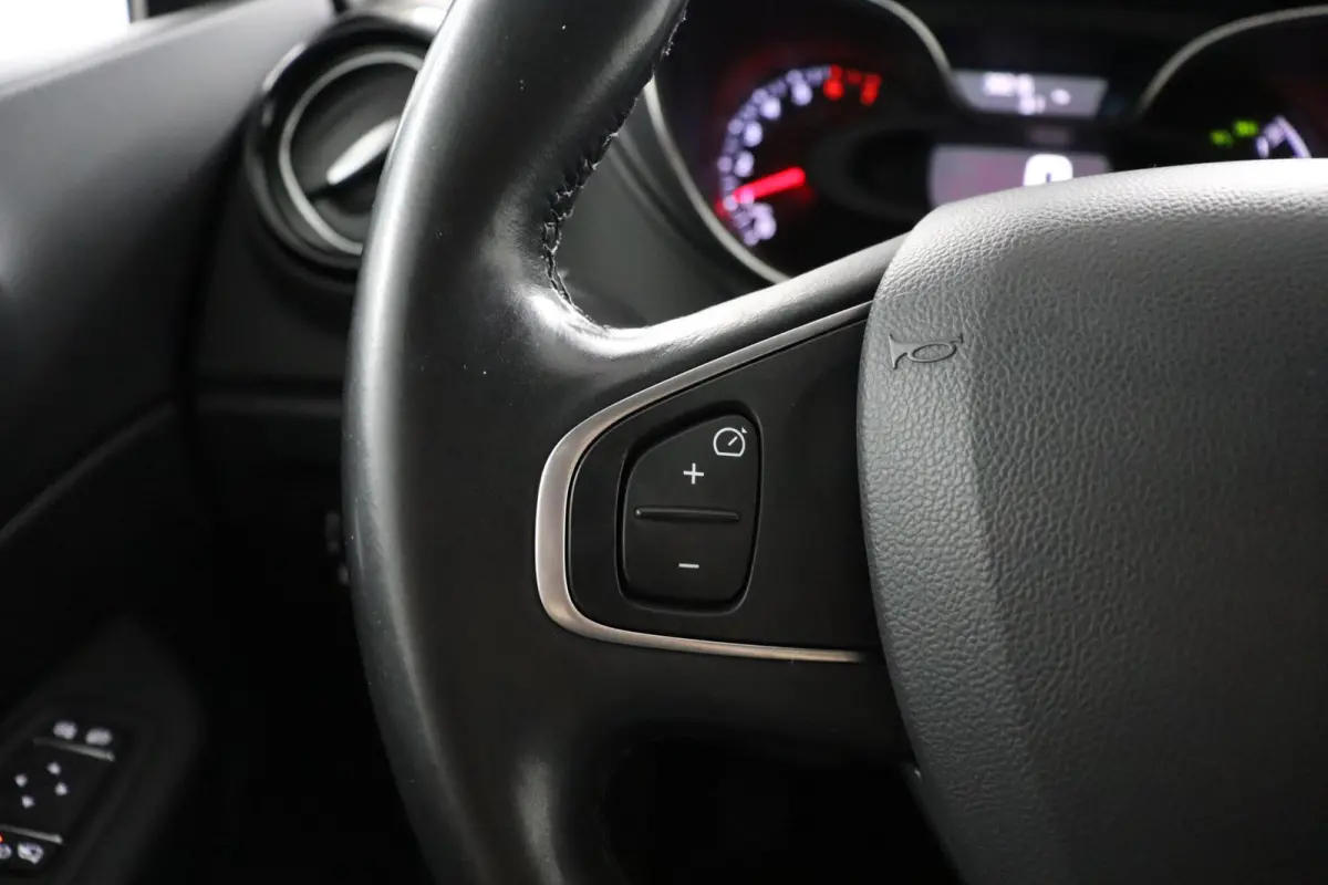 TCe 90 Intens | Parkeercamera | Navigatie |