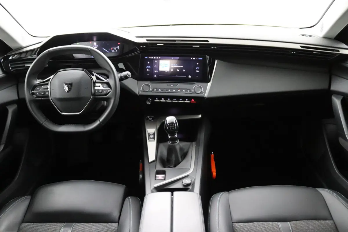 1.2*LED*CRUISE*AGR STOEL*NAVI*CARPLAY*