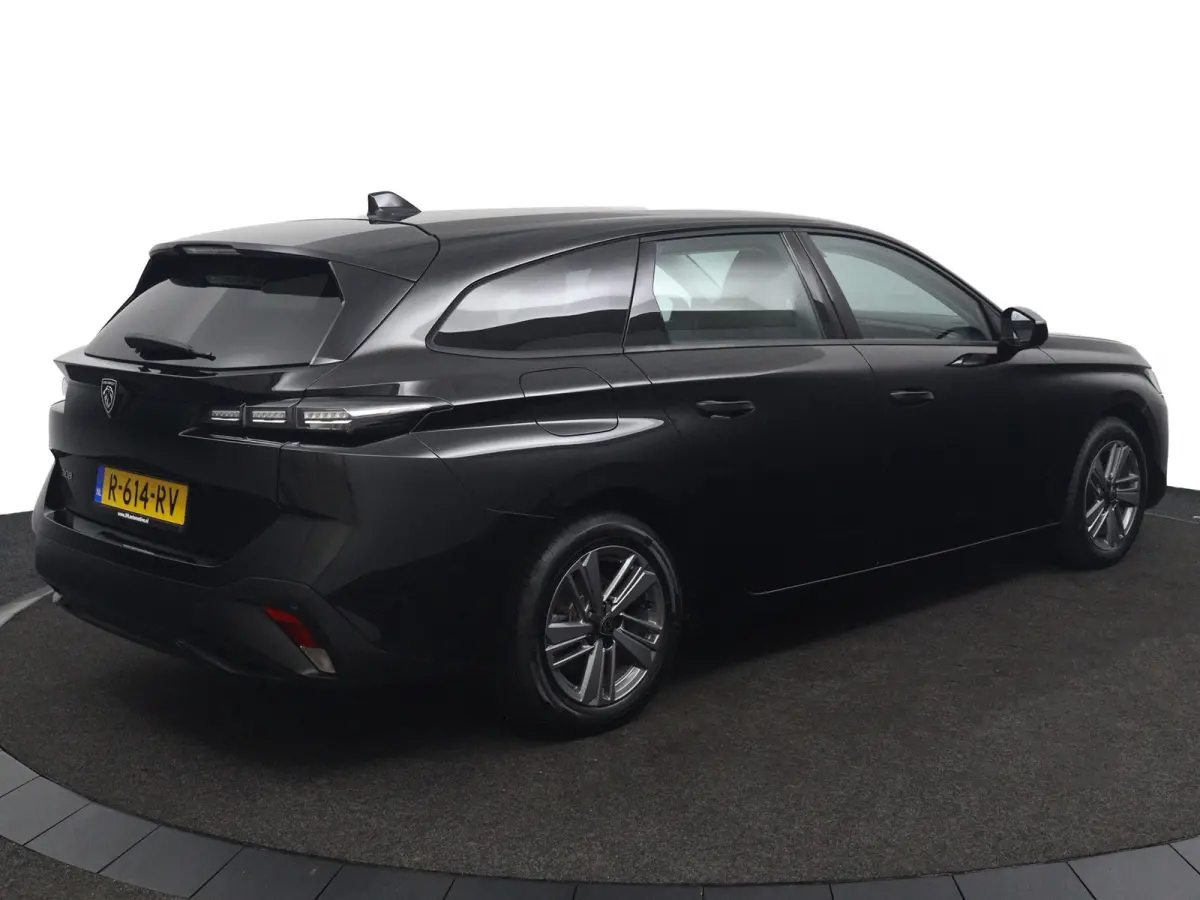1.2*LED*CRUISE*AGR STOEL*NAVI*CARPLAY*
