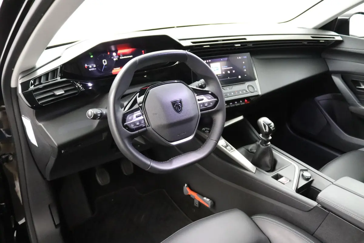 1.2*LED*CRUISE*AGR STOEL*NAVI*CARPLAY*