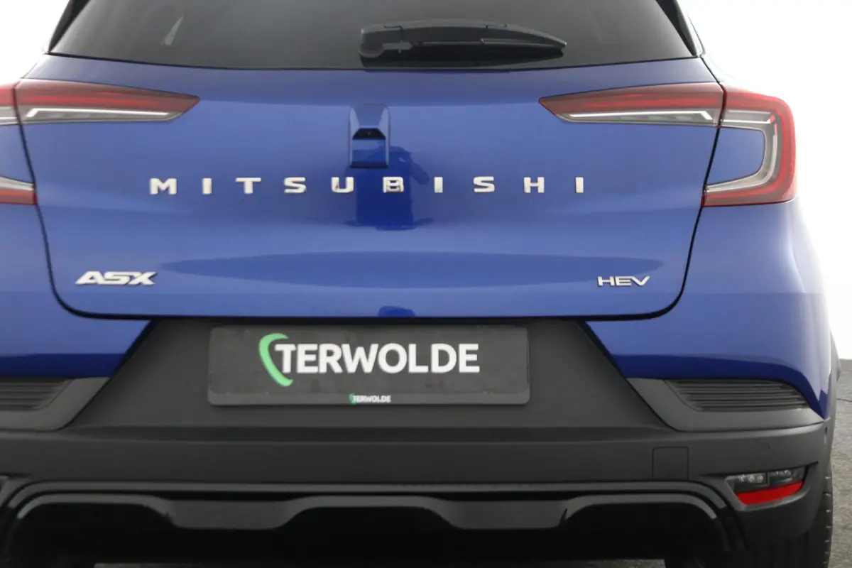 1.8 HEV AT Instyle | € 2.000 Korting! | 360º Camera | Adaptive Cruise Control | Bekleding Leder | Climate Control | Elektrische Stoelen | Google Navigatie | Panoramadak | Stoel- en Stuurv