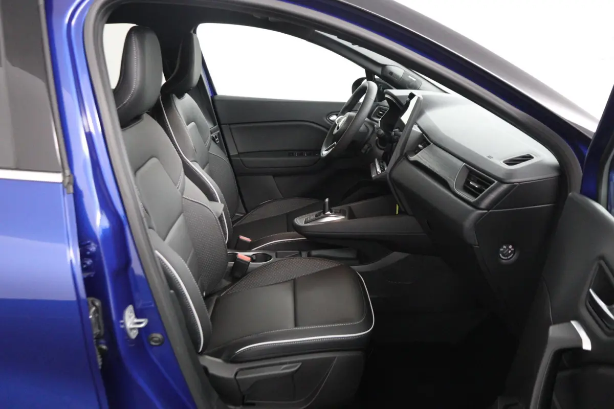 1.8 HEV AT Instyle | € 2.000 Korting! | 360º Camera | Adaptive Cruise Control | Bekleding Leder | Climate Control | Elektrische Stoelen | Google Navigatie | Panoramadak | Stoel- en Stuurv