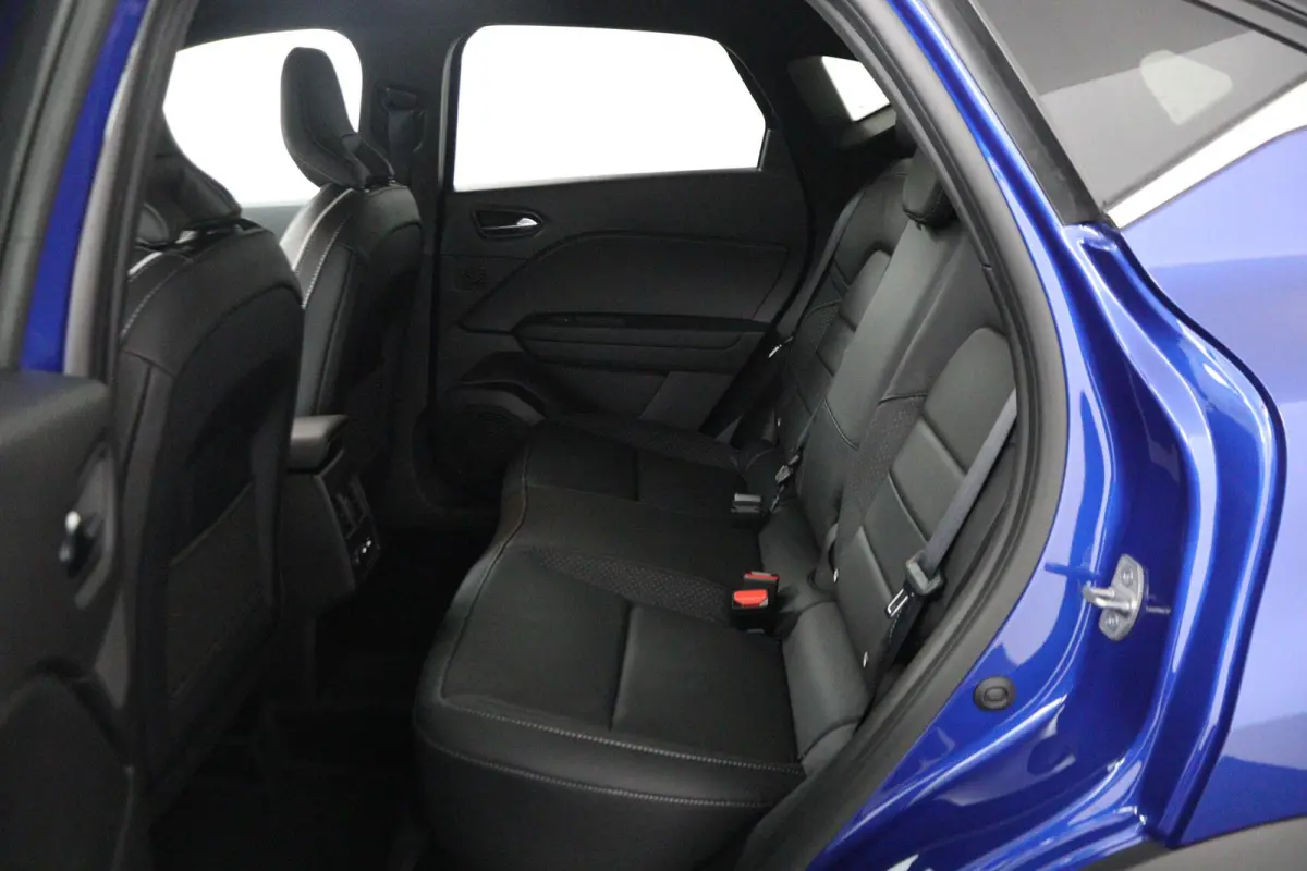 1.8 HEV AT Instyle | € 2.000 Korting! | 360º Camera | Adaptive Cruise Control | Bekleding Leder | Climate Control | Elektrische Stoelen | Google Navigatie | Panoramadak | Stoel- en Stuurv