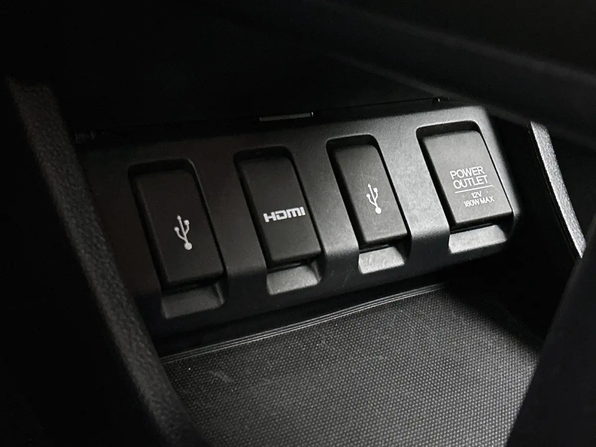 1.5 i-VTEC Executive | TREKHAAK | PANORAMADAK | NAVIGATIE | CAMERA | KLIMAATREGELING