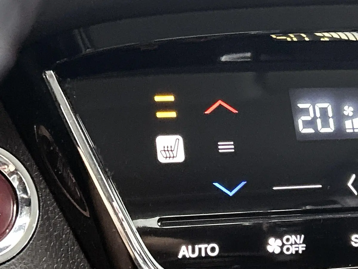 1.5 i-VTEC Executive | TREKHAAK | PANORAMADAK | NAVIGATIE | CAMERA | KLIMAATREGELING