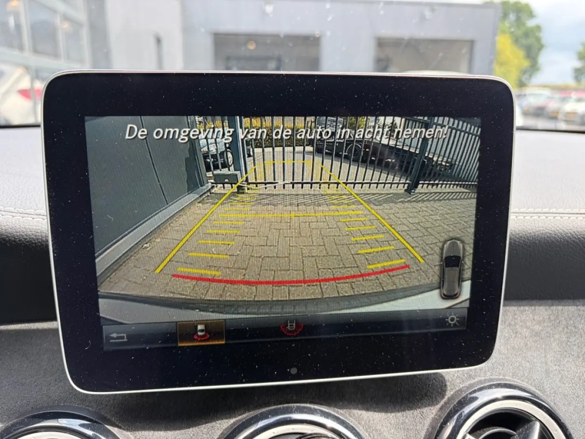 A 180 AMG White Art Edition LED Navi Camera Cruise Carplay NL-auto