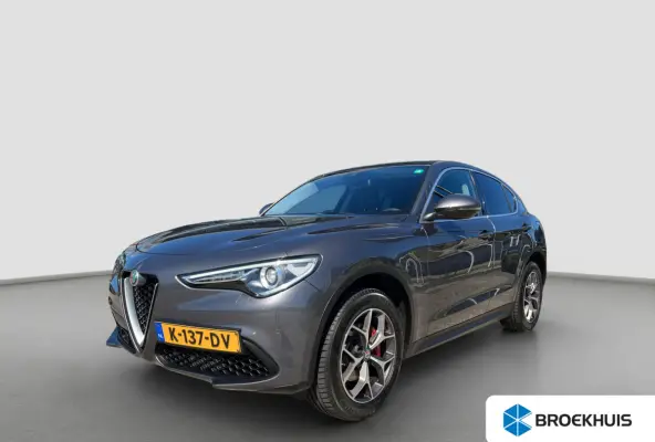 2.0 T 200pk AWD Super | 19'' velgen | Navigatie | Active suspension | Carplay | Elektrische stoelen | Adaptive crusie controle | Camera | Elektrische achterklep | Stoelgeheugen | Dodehoek de