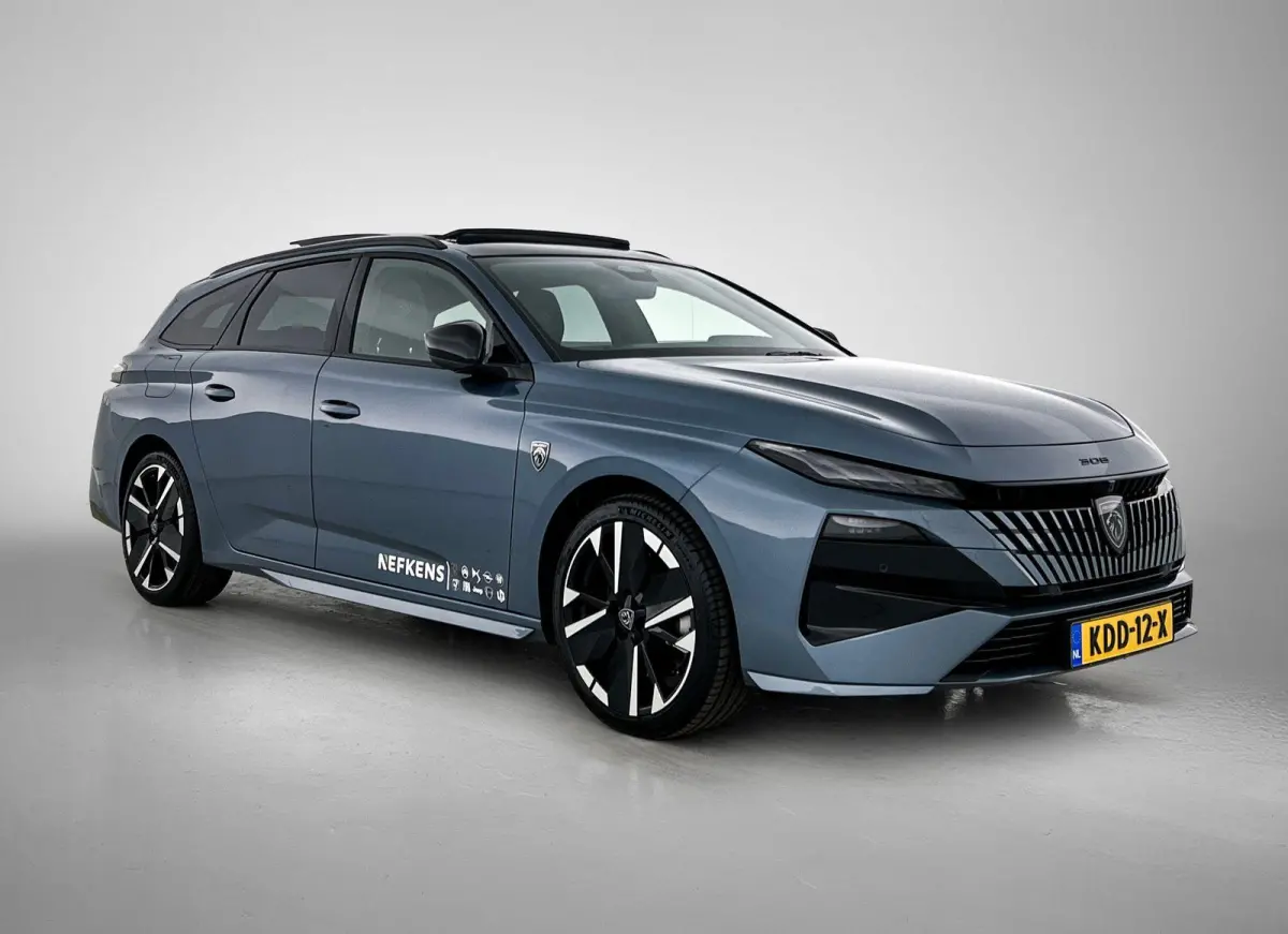 GT 1.6 Plug-in Hybrid 195pk Automaat | DEMO | Navigatie | 360 graden camera | Adaptive cruise control | Panorama schuifdak | Focal audiosysteem | Elektrische achterklep