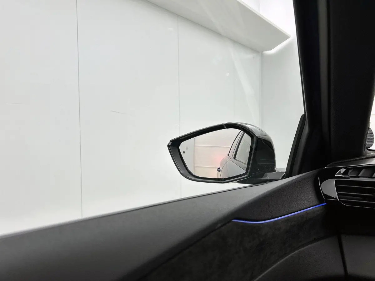 GT 1.6 Plug-in Hybrid 195pk Automaat | DEMO | Navigatie | 360 graden camera | Adaptive cruise control | Panorama schuifdak | Focal audiosysteem | Elektrische achterklep