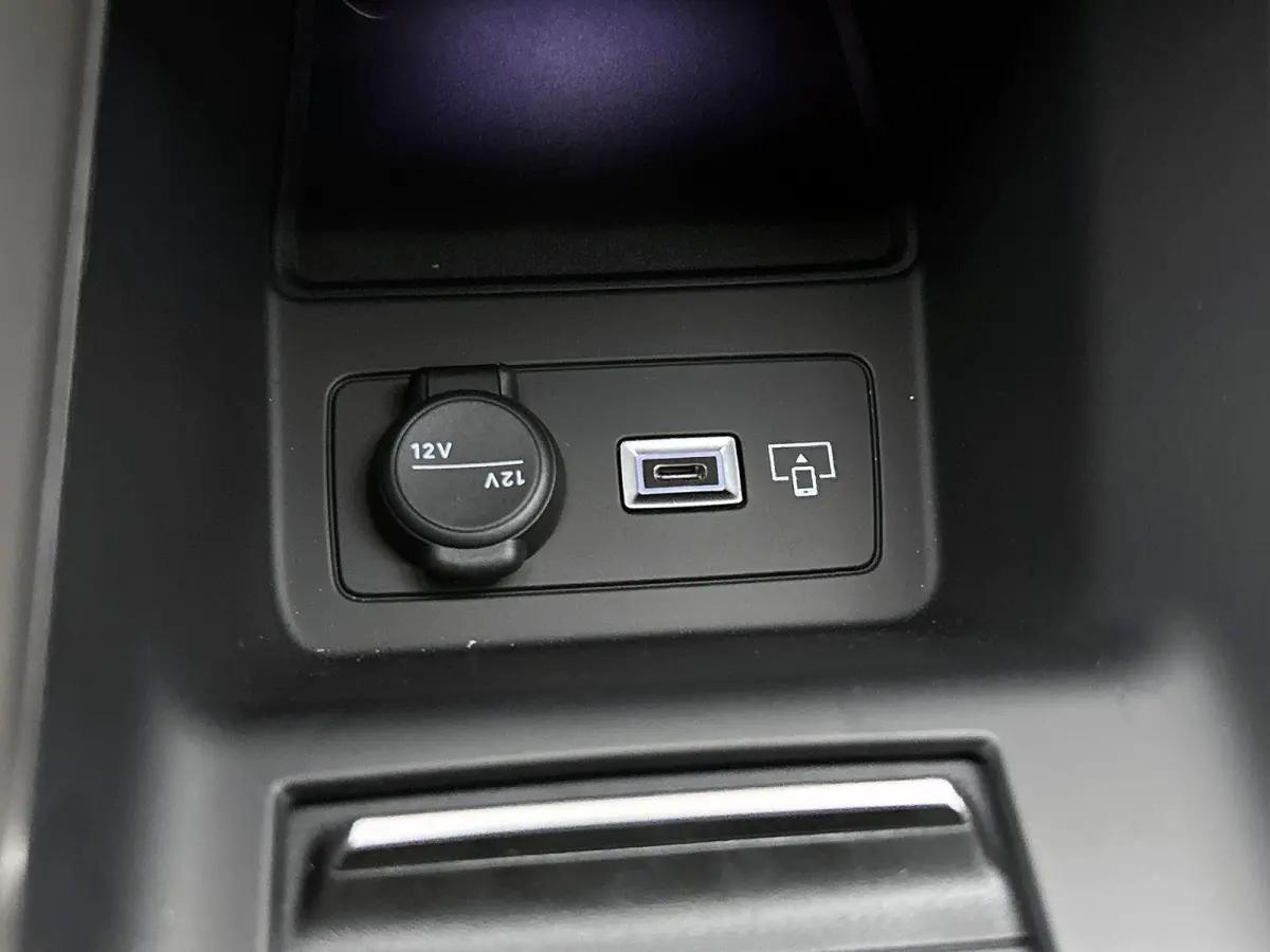 GT 1.6 Plug-in Hybrid 195pk Automaat | DEMO | Navigatie | 360 graden camera | Adaptive cruise control | Panorama schuifdak | Focal audiosysteem | Elektrische achterklep