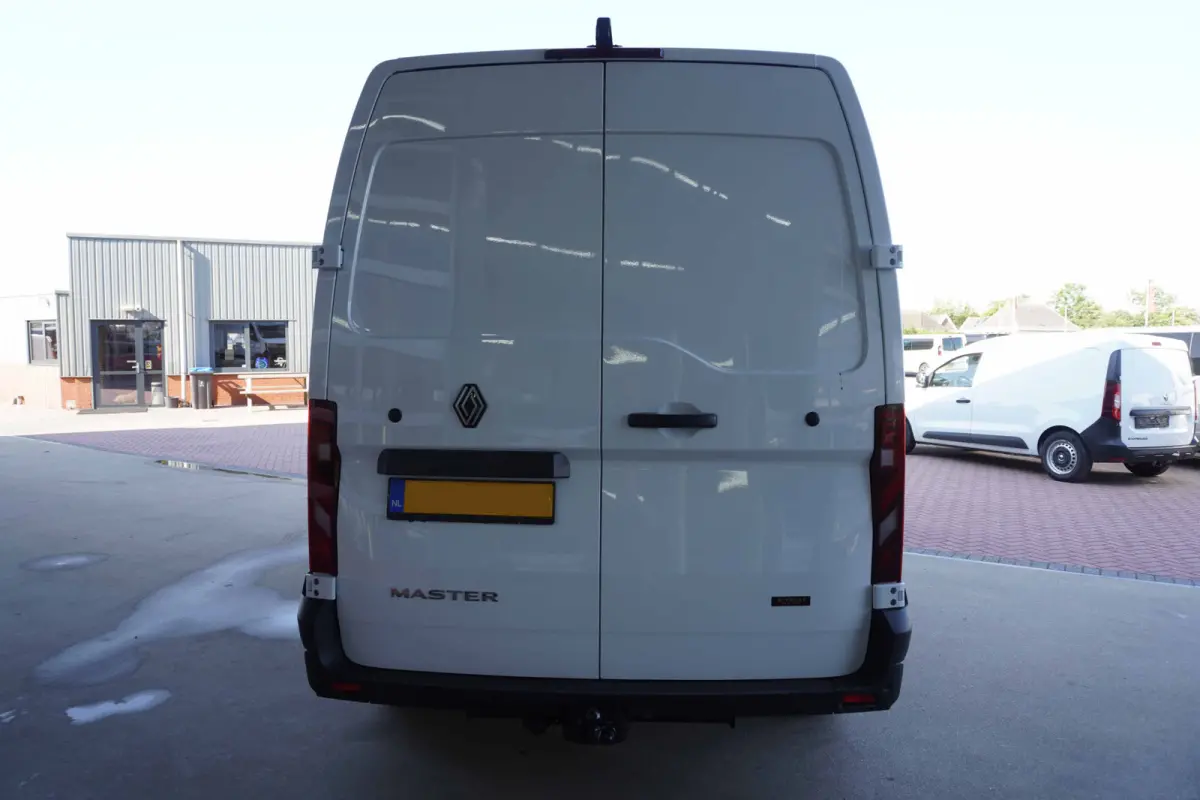 T35 L2H2 Advance long range 87 kWh 143PK Automaat nr.V074 | climate | Cruise | Camera | Trekhaak | Betimmering