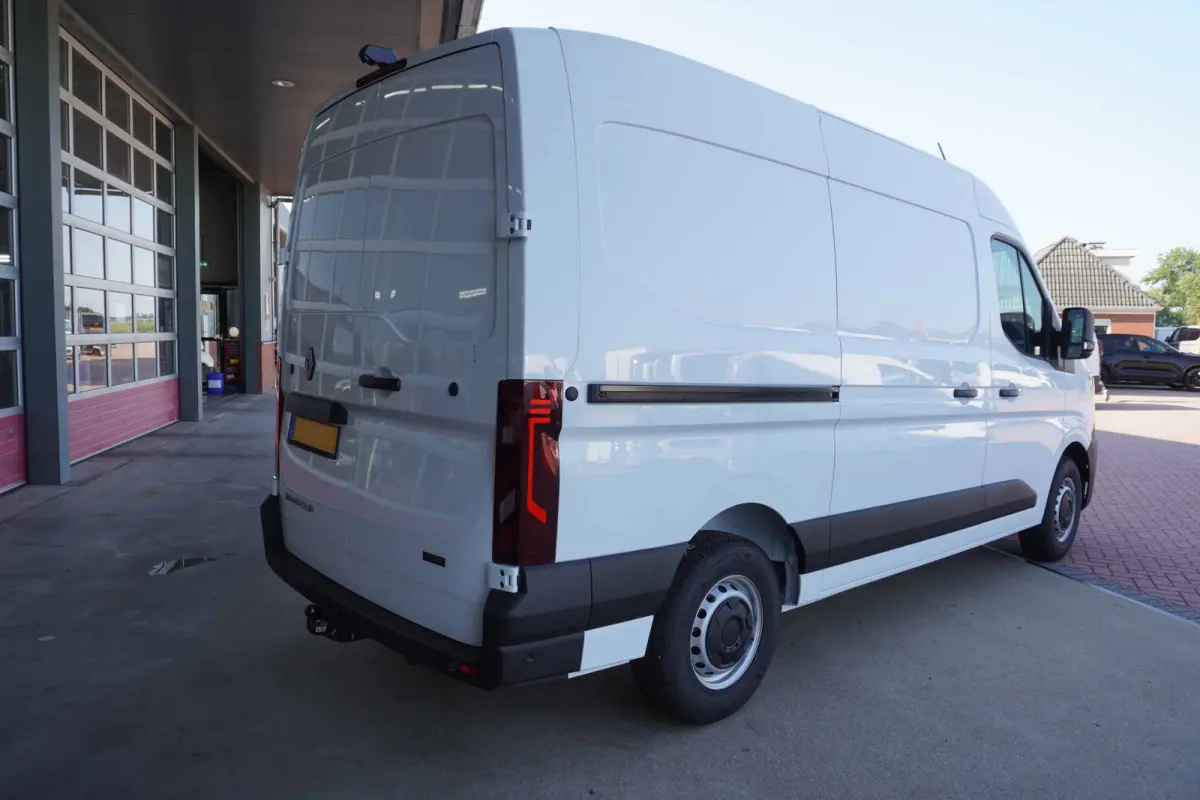 T35 L2H2 Advance long range 87 kWh 143PK Automaat nr.V074 | climate | Cruise | Camera | Trekhaak | Betimmering