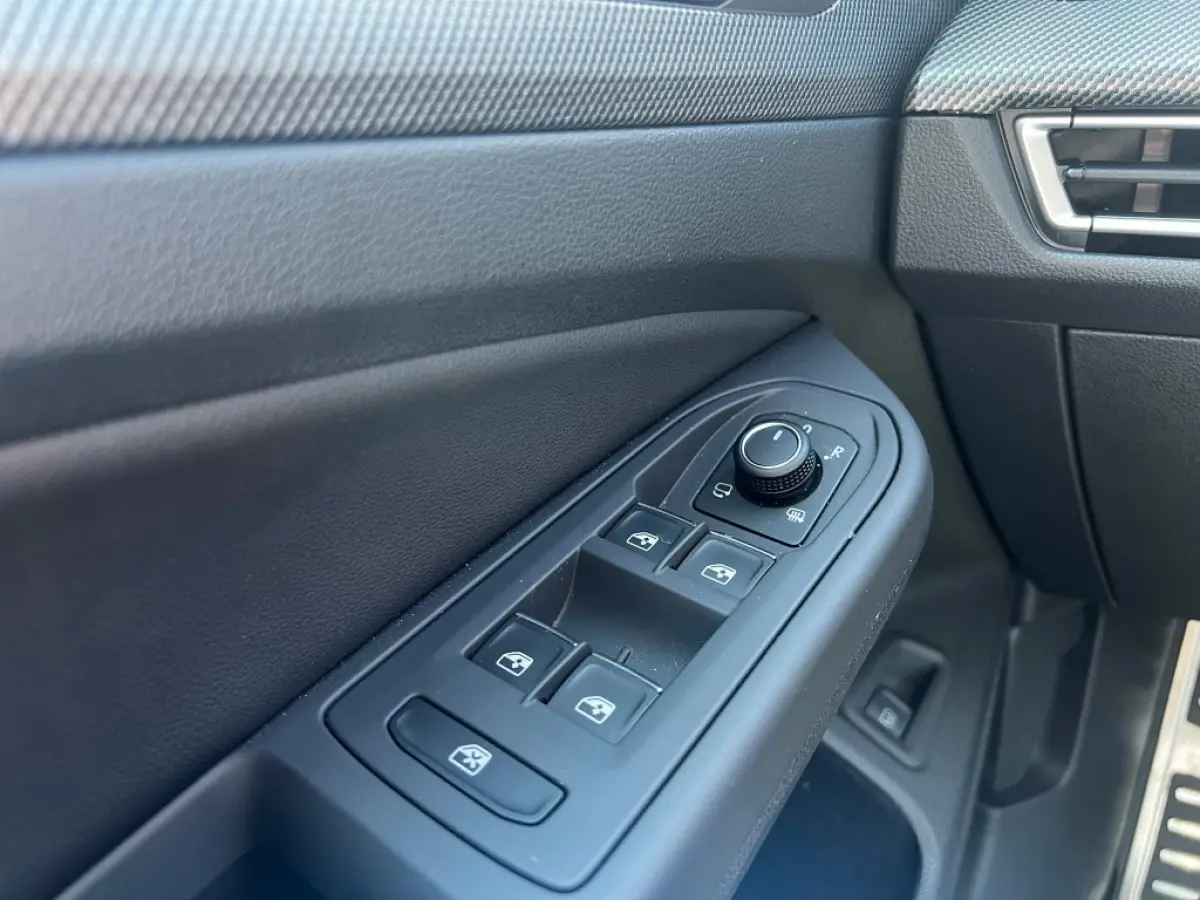 1.5 eHybrid 272pk GTE Black Style | Leer | Pano | 360 Camera