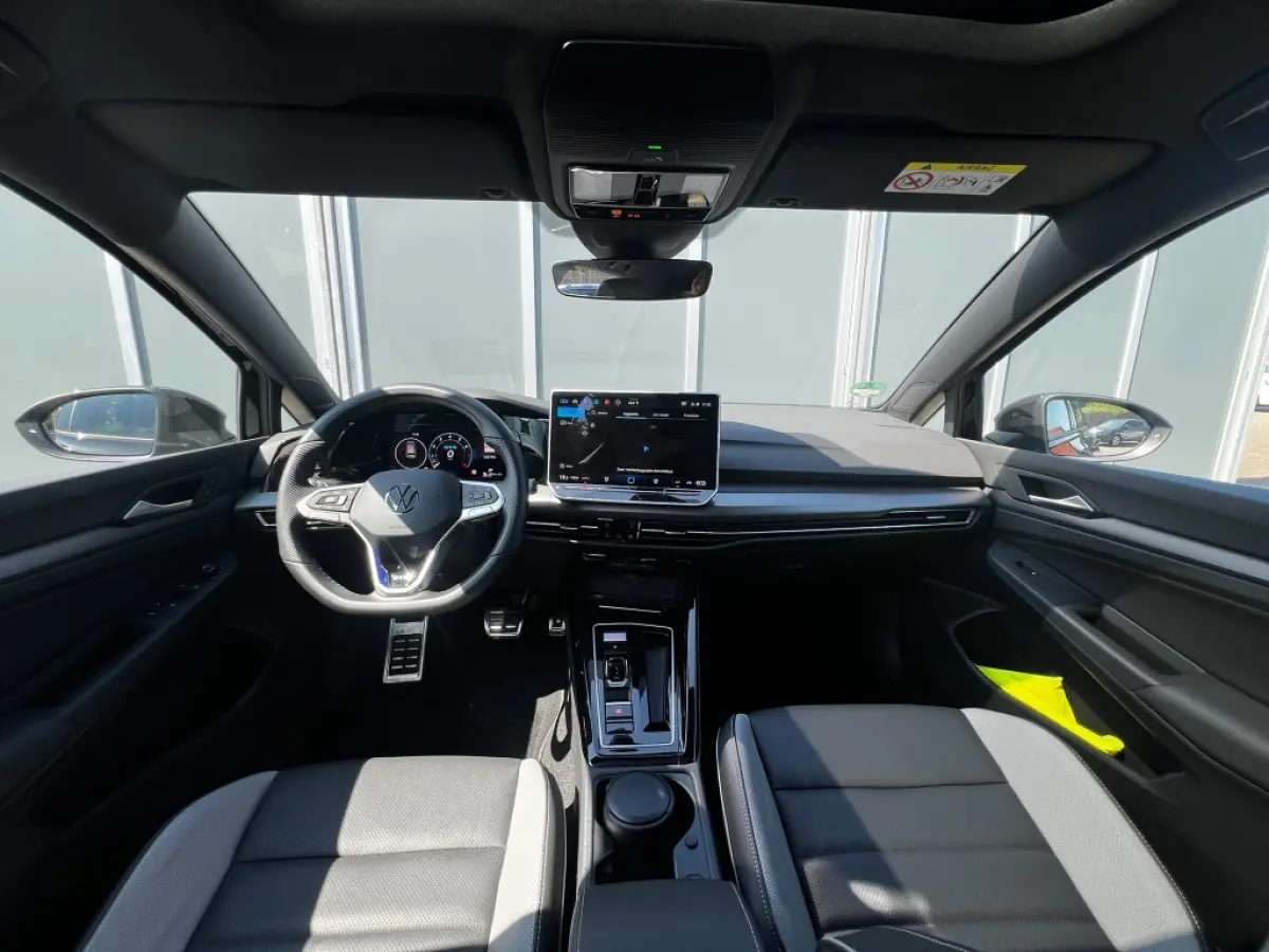 1.5 eHybrid 272pk GTE Black Style | Leer | Pano | 360 Camera