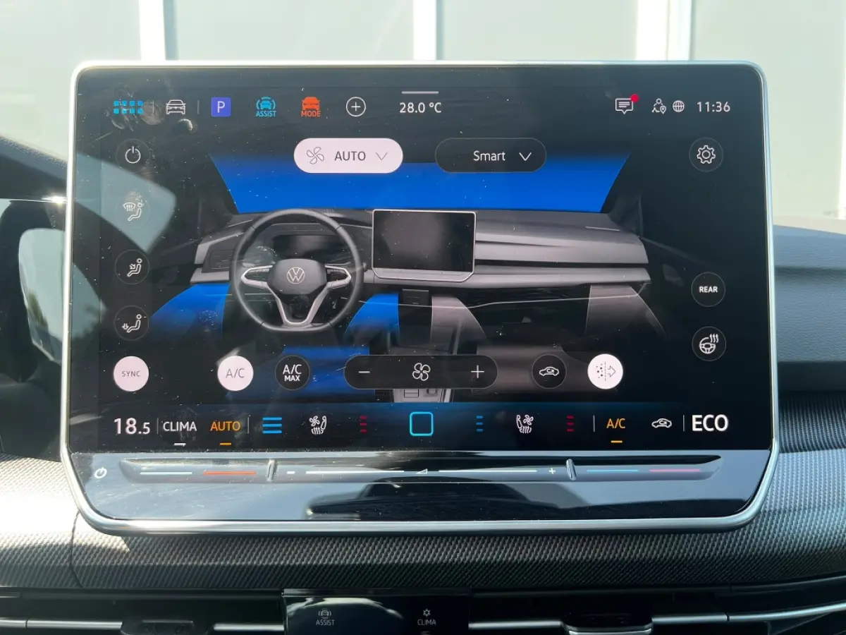 1.5 eHybrid 272pk GTE Black Style | Leer | Pano | 360 Camera
