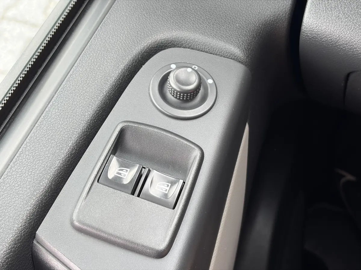 1.6 dCi T29 L2H1 Comfort*A/C*HAAK*3-P*CRUISE*TEL*