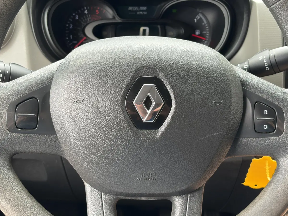 1.6 dCi T29 L2H1 Comfort*A/C*HAAK*3-P*CRUISE*TEL*