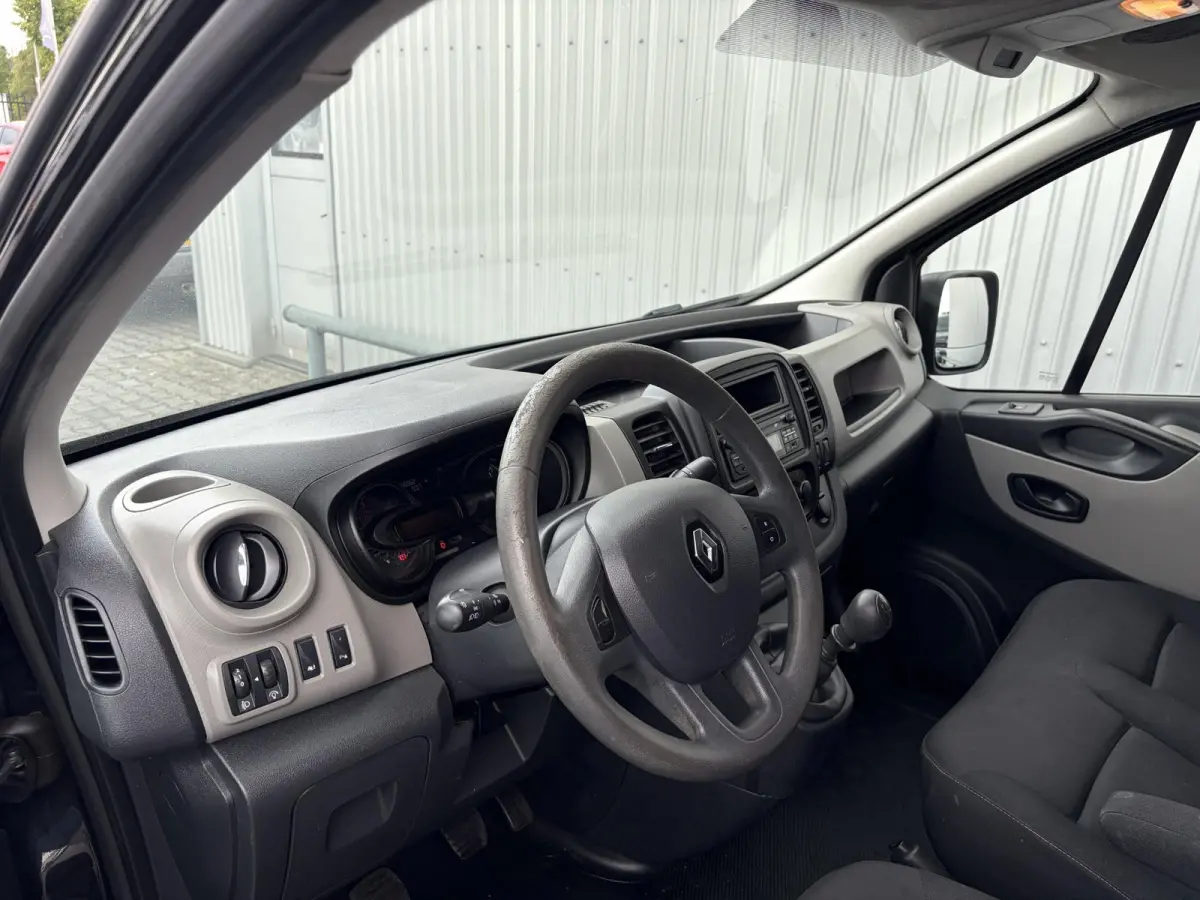 1.6 dCi T29 L2H1 Comfort*A/C*HAAK*3-P*CRUISE*TEL*