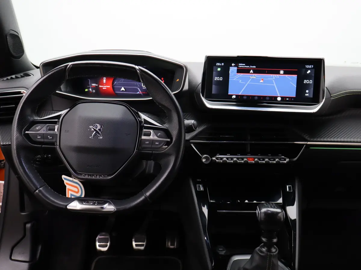 1.2 PureTech GT Camera | Trekhaak | Parkeersensoren | Cruise Control | Apple Carplay/Android Auto | 17" Lichtmetalen Velgen