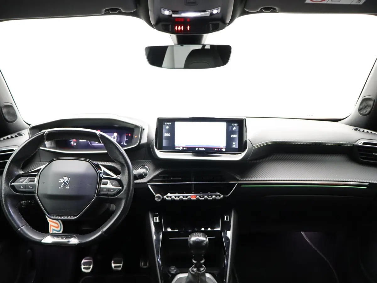 1.2 PureTech GT Camera | Trekhaak | Parkeersensoren | Cruise Control | Apple Carplay/Android Auto | 17" Lichtmetalen Velgen