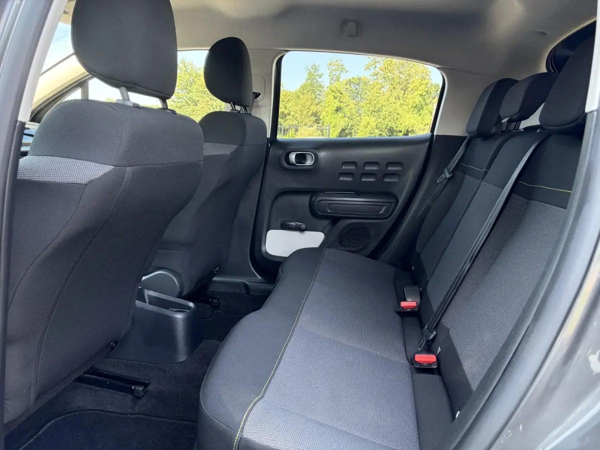 1.2 PureTech S&S Feel D-riem vv in 2025,2e Eigenaar,Navi,Carplay,Clima,Cruise,Pdc,Rijstrooksensor,N.A.P,Apk tot 03-2028