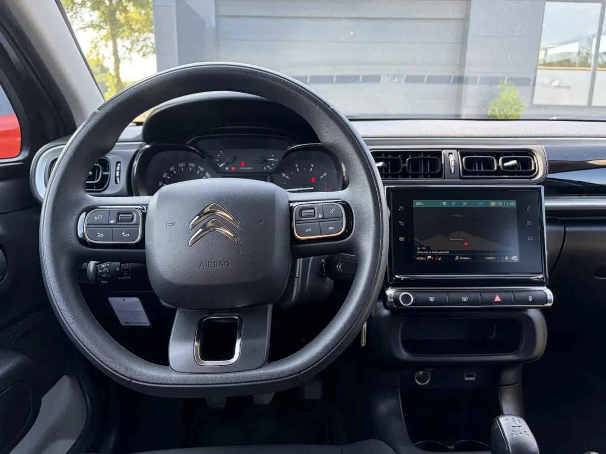 1.2 PureTech S&S Feel D-riem vv in 2025,2e Eigenaar,Navi,Carplay,Clima,Cruise,Pdc,Rijstrooksensor,N.A.P,Apk tot 03-2028